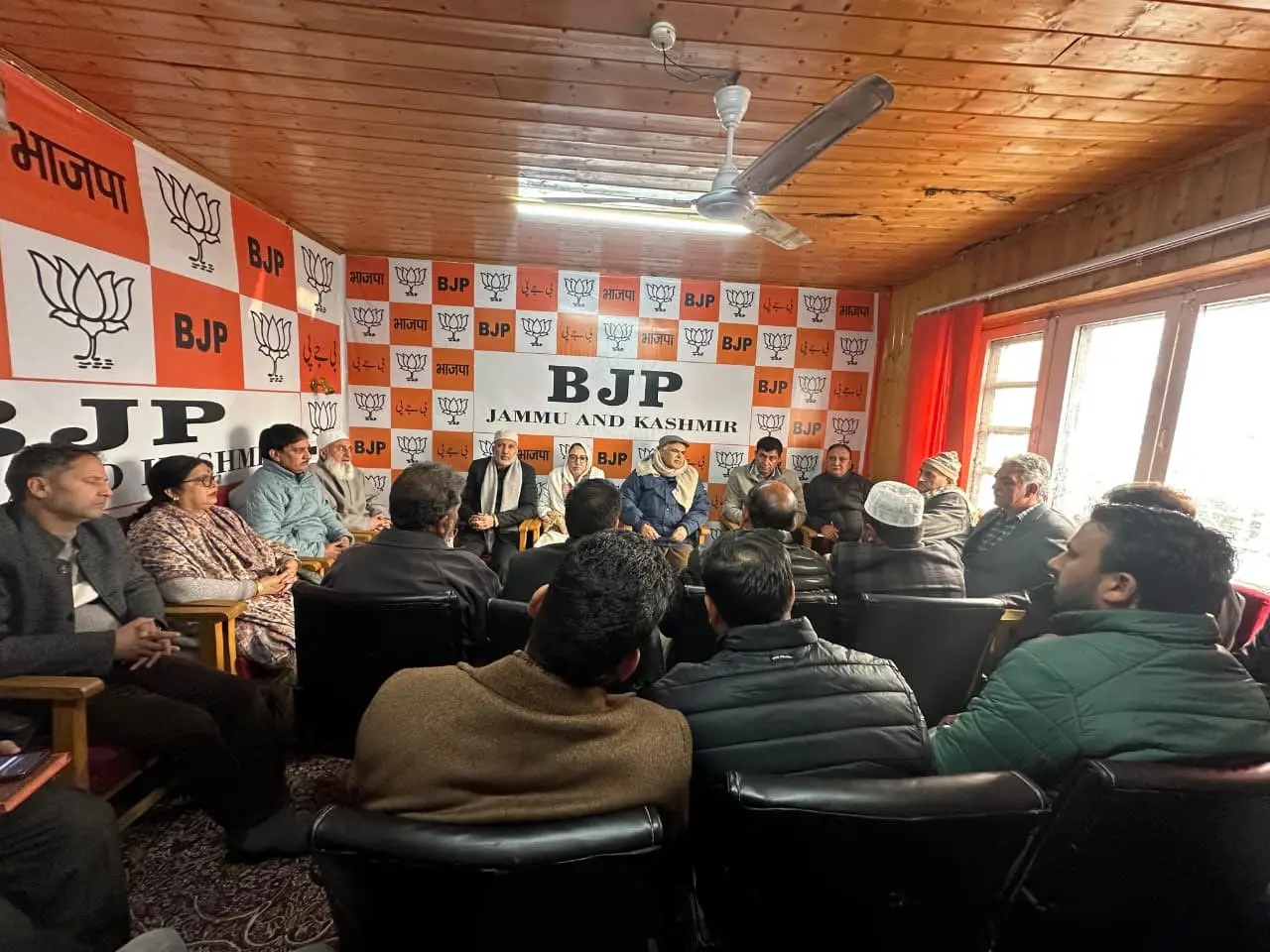 'Ashok Koul Chairs Key Review Meeting in Srinagar on Budgam Bye-Election, Stresses Strengthening Grassroots Outreach'