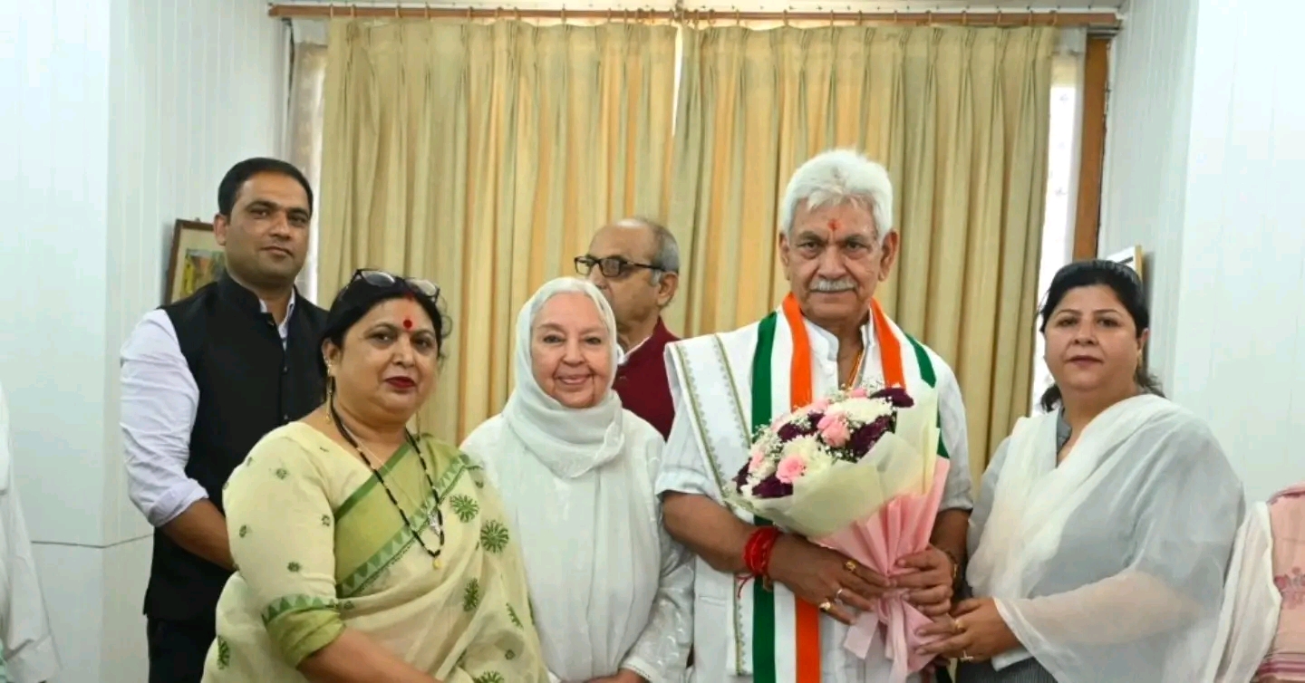 'Gandhi Global Family Delegation Meets LG Manoj Sinha, Praises Success of Nasha Mukt J&K Campaign'