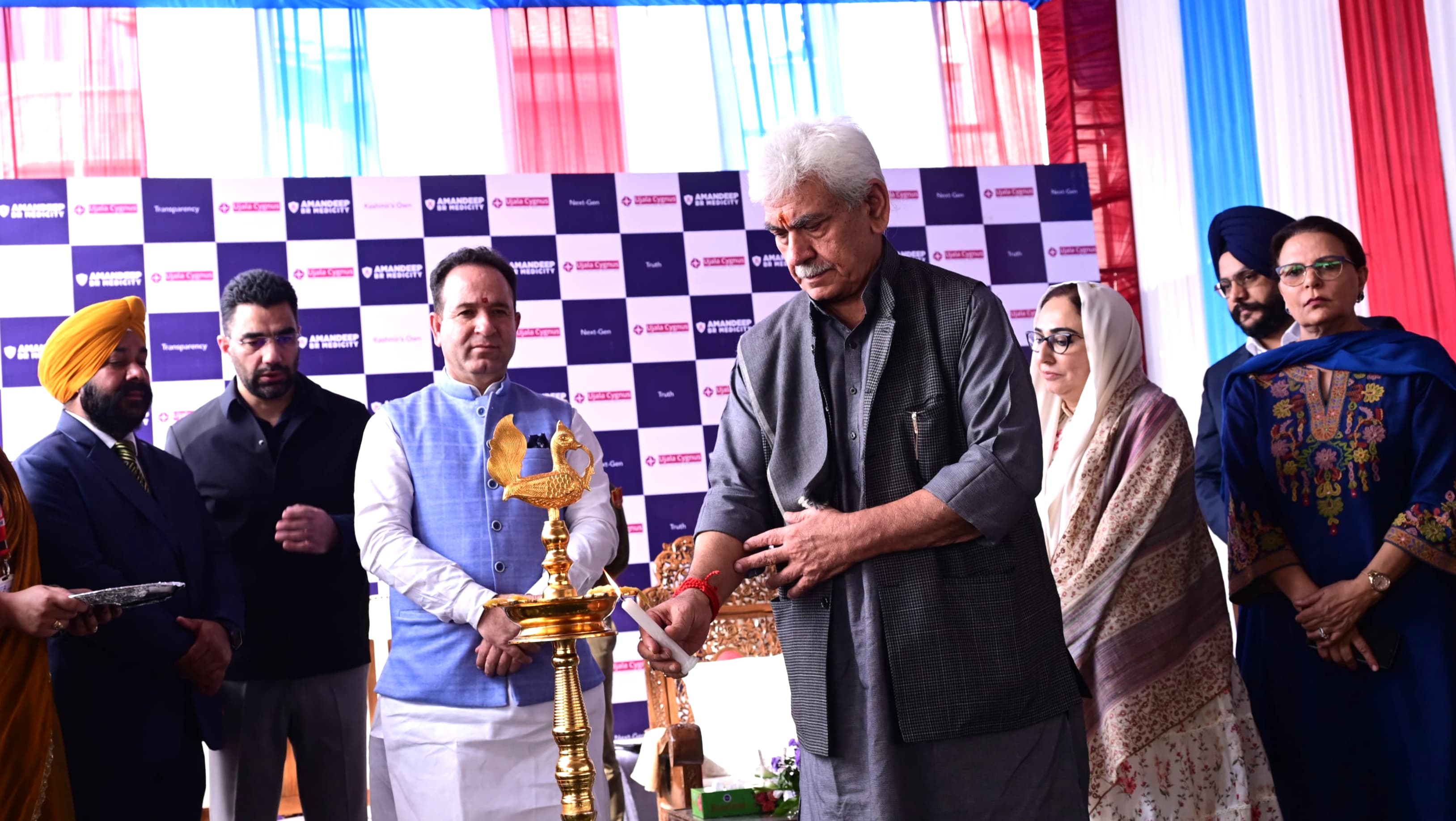 'Lieutenant Governor Manoj Sinha Inaugurates 200-Bedded Amandeep BR Medicity in Srinagar , Calls for stronger public-private partnership to enhance healthcare access and outcomes'