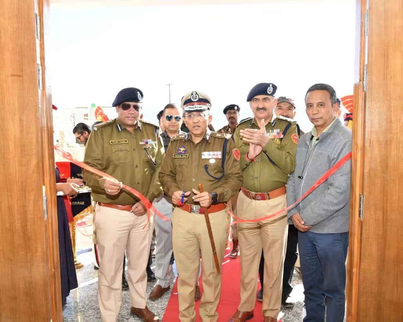 'DGP Ladakh Inaugurates New Police Post, Barrack and Family Quarters at Choglamsar'