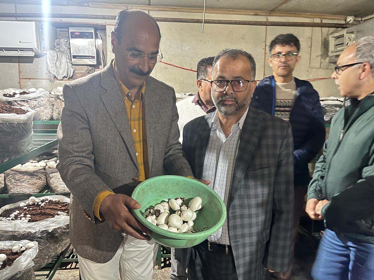 'Director Agriculture Kashmir visits DCTC, Srinagar.  Under HADP department working for the promotion of Mushroom // Chowdhury Mohammad Iqbal.'