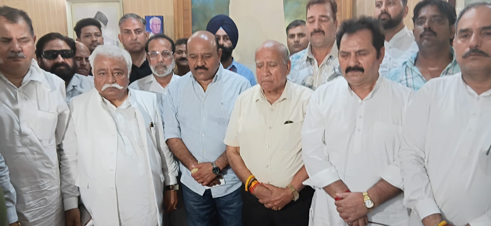 'NC pays Glowing Tributes to July 13 Martyrs; condemn LG Admin for forcibly House Arrest of Party leaders in Kashmir     July 13 symbolizes J&K’s struggle for democracy, justice: Dy CM   '