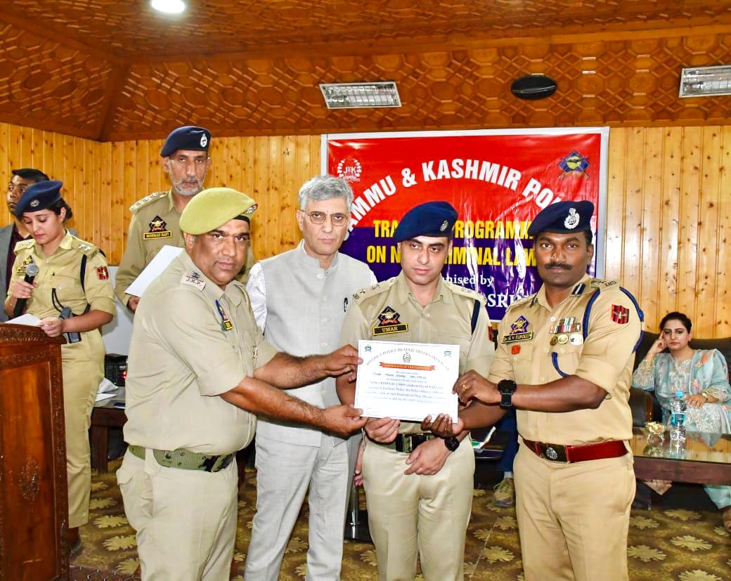 'Training of Trainers (ToT) for Police Officers Was Conducted on New Criminal Laws by J&K Police In Collaboration with BPR&D In Srinagar* '