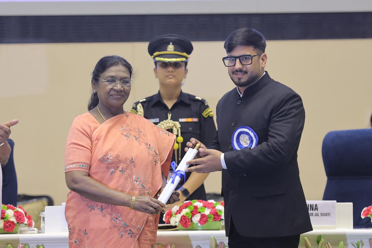 'DC Rajouri Receives National Honour from President of India for Excellence in Jal Sanchay Jan Bhagidari'