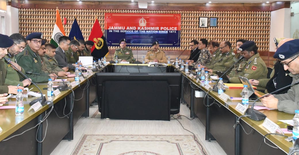 'DGP J&K Reviews Security Preparedness for Republic Day 2026'