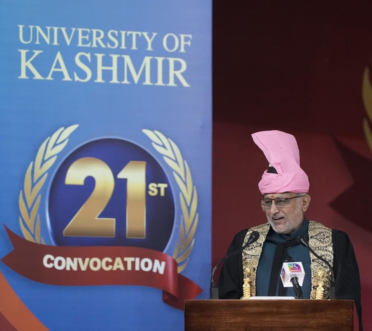 'C. P. Radhakrishnan Calls for Innovation, Unity and Social Responsibility at 21st Convocation of University of Kashmir'