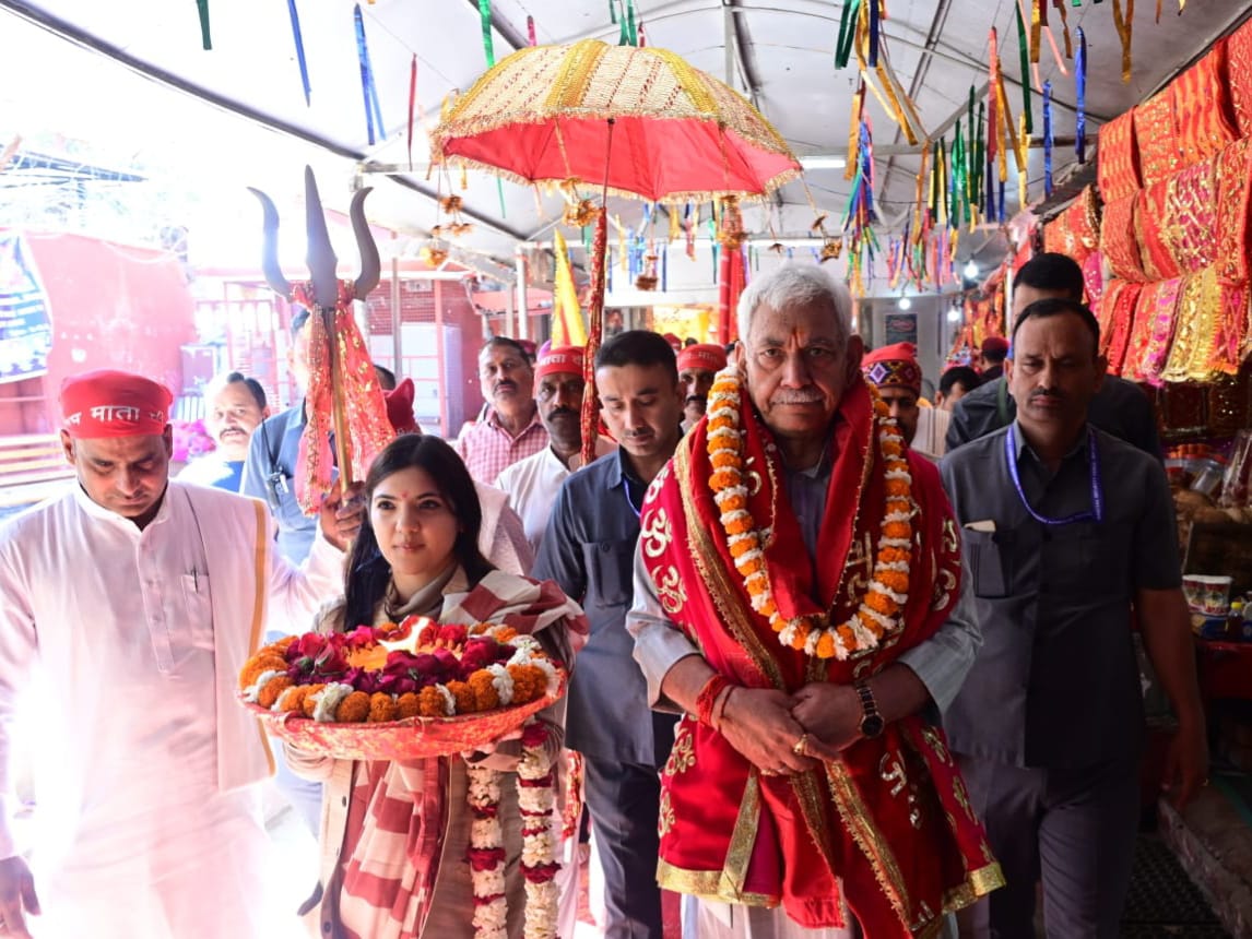 'Lieutenant Governor flags off Shri Mata Vaishno Devi Ji Pracheen Marg Pavitra Chhari Yatra at Kol Kandoli Temple in Nagrota'