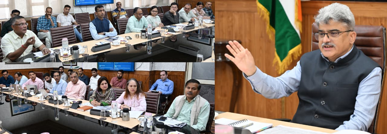 'CS reviews impediments, steers measures to accelerate solarisation across J&K'