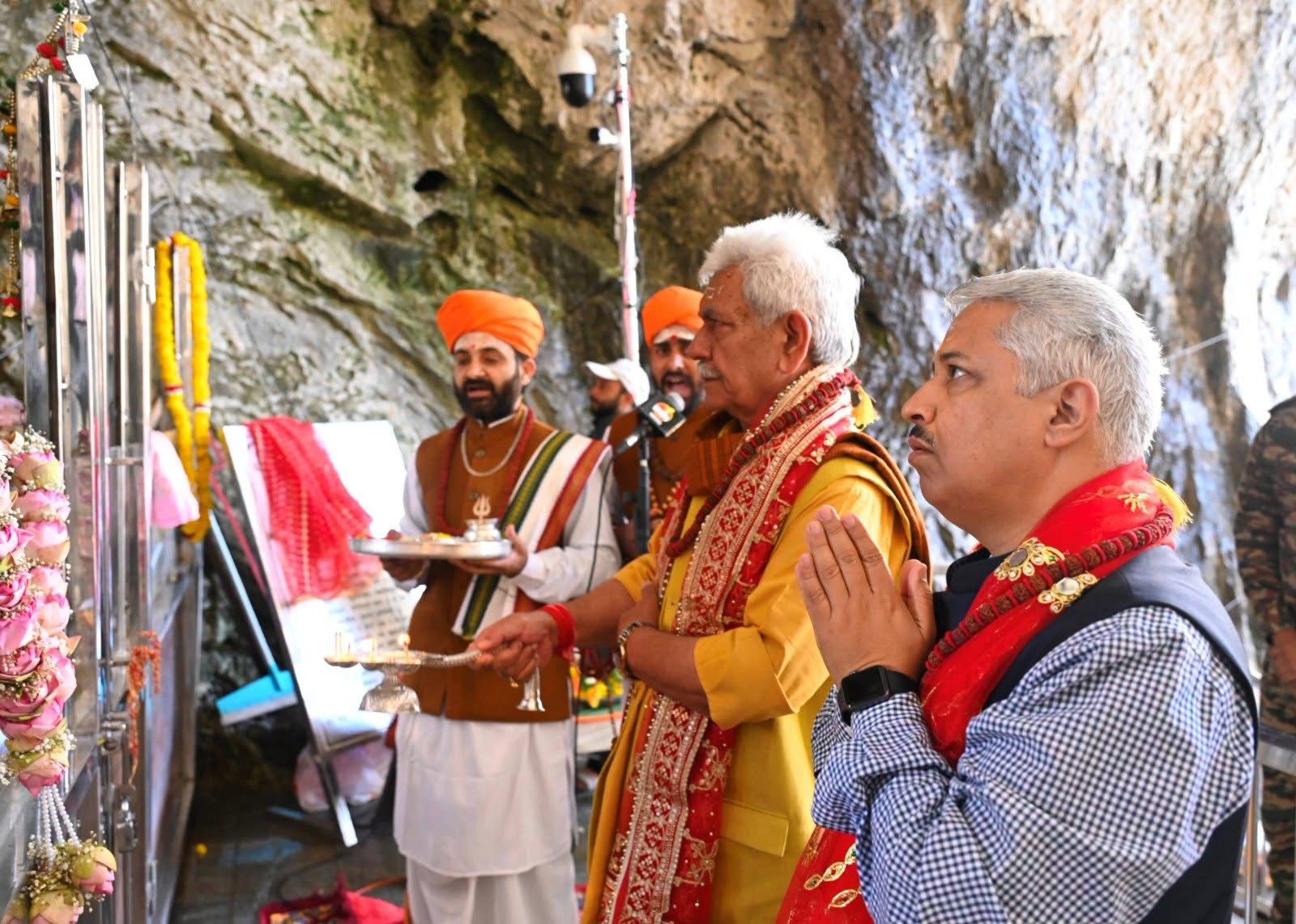 'LG Manoj Sinha Performs Pratham Puja, Invites Devotees for Shri Amarnath Ji Yatra 2026 as Administration Declares Full Preparedness'