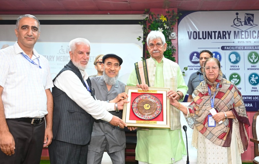 'LG Assures Enhanced Support for Para Sports, Divyangjan Welfare During Visit to Voluntary Medicare Society'