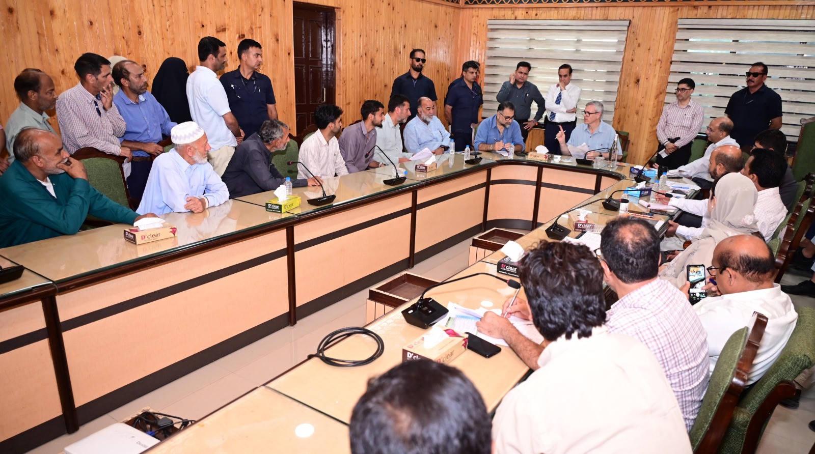 'CM Omar Abdullah reviews key development projects, public issues in Ganderbal*'