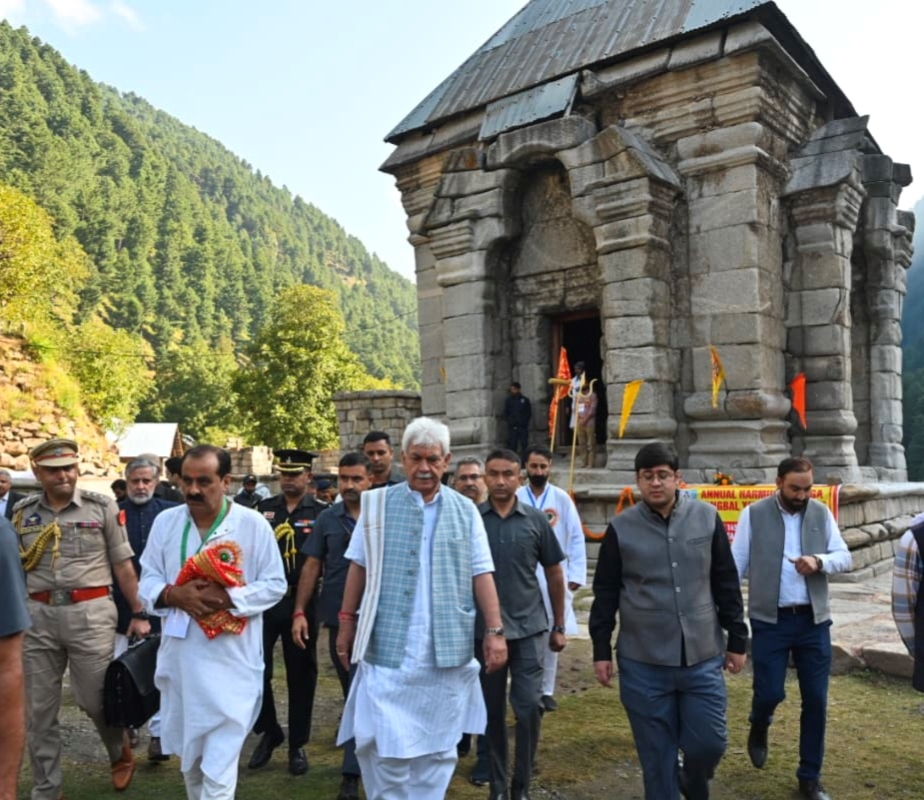 'LG Flags Off Harmukh–Gangbal Pilgrimage in Ganderbal , Describes Yatra as a Living Expression of Faith; Calls for Greater Commitment to Environmental Protection'