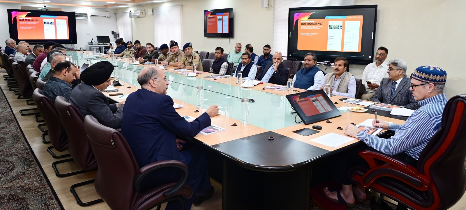 'Omar Abdullah Reviews Kashmir Marathon Preparations, Calls for Wider Global Participation'