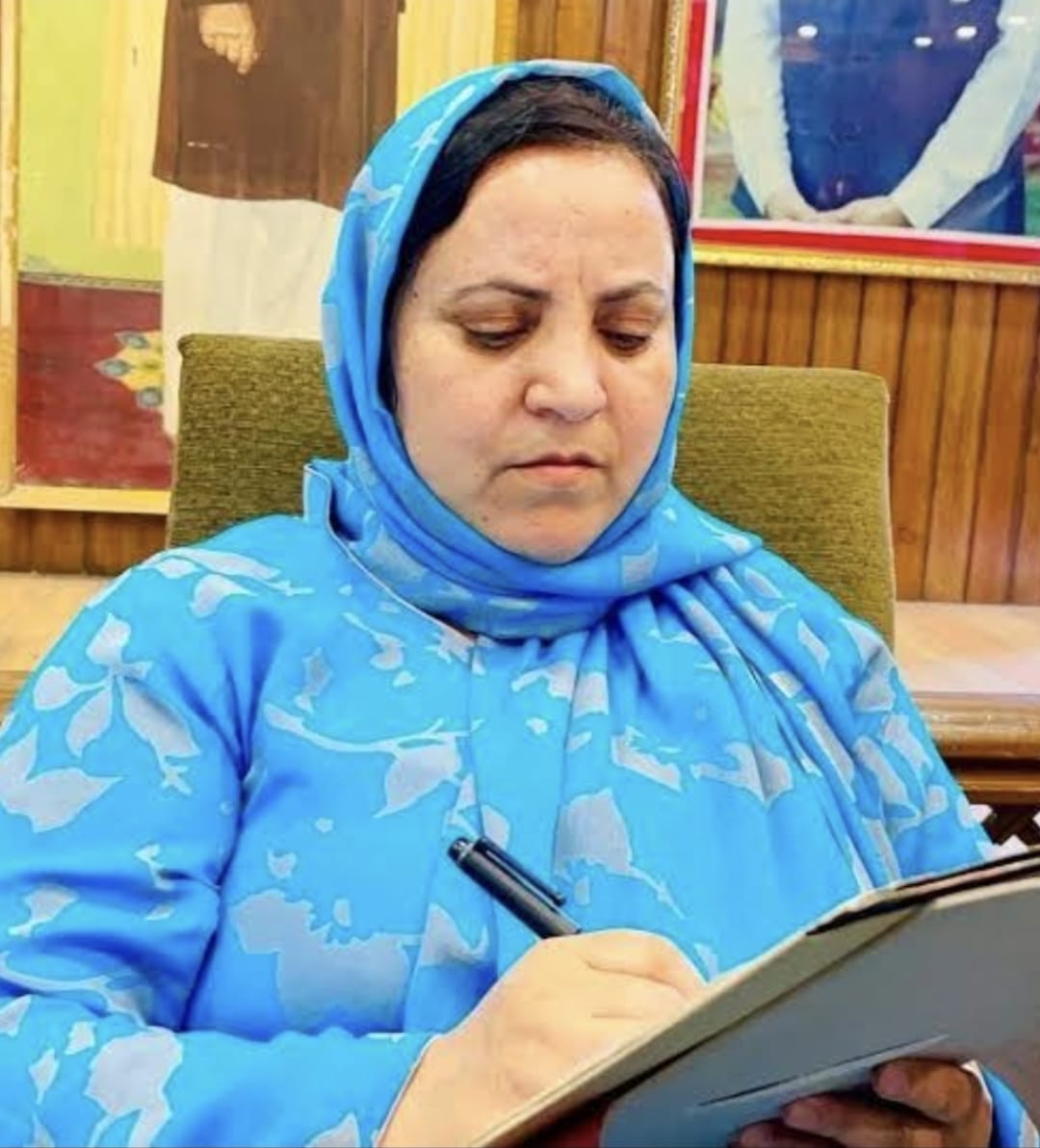 'Sakeena Itoo Warns Private Schools Against Forcing Parents to Buy Books from Designated Vendors,    Government to Constitute Committee to Probe Complaints; Schools Violating Norms to Face Action  '