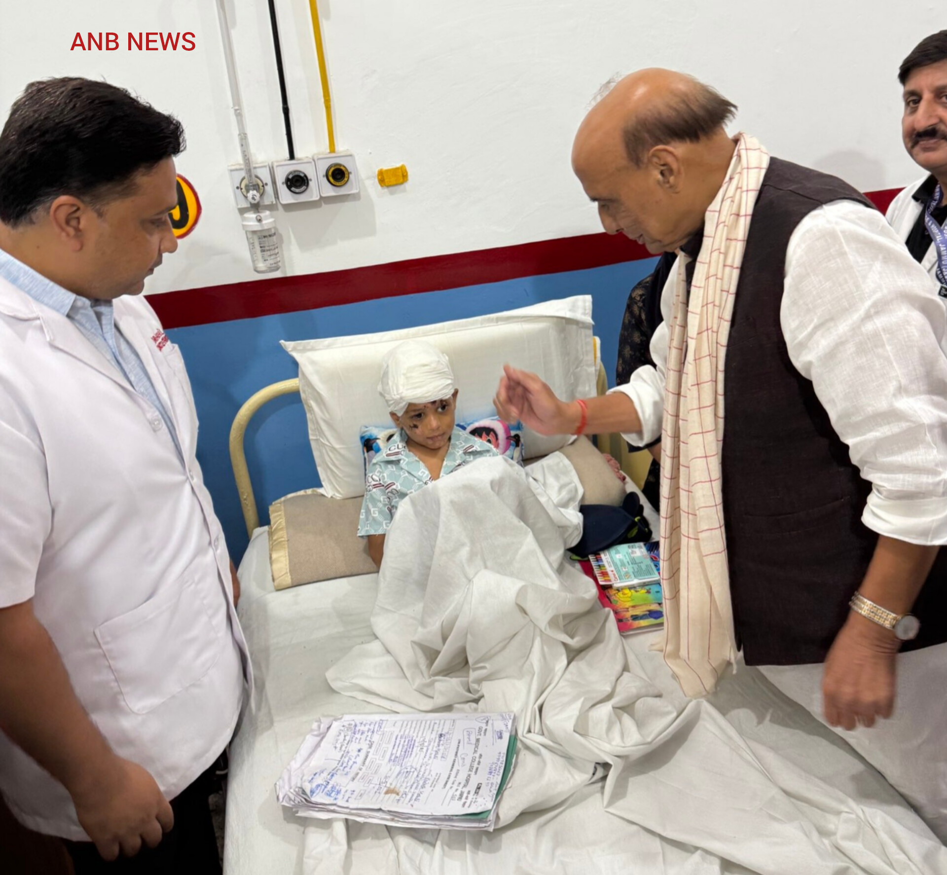 'Rajnath Singh Reviews Kishtwar Cloudburst Situation via Video  conferencing ، Praises Rescue Efforts, Visits Injured at Jammu Medical College'
